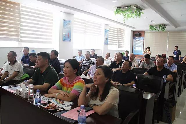 湖北武汉市安防协会莅临参观交流 盛赞强力巨彩