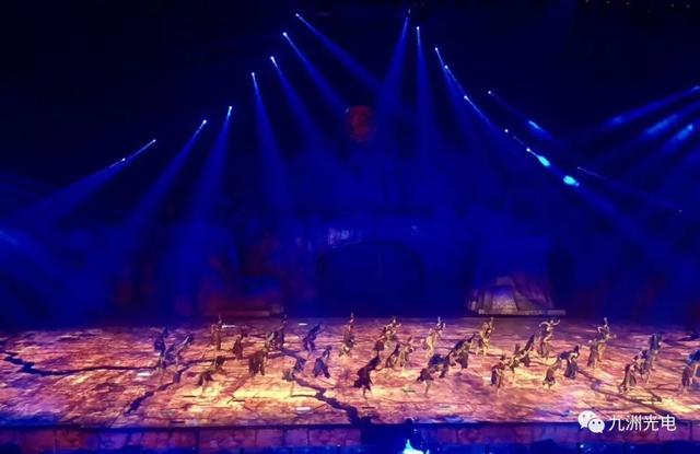 九洲光电│横店影视城之梦幻太极1353㎡LED水浸屏完美绽放
