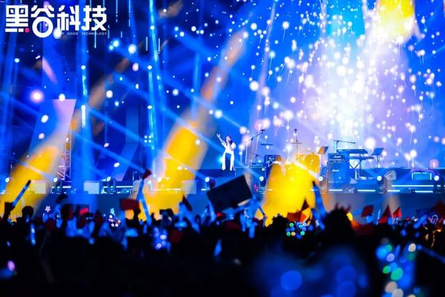 深德彩化身舞美艺术创造者，点燃威海之夜