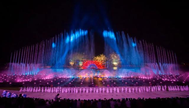 中润光电十大经典案例-山西晋阳湖水上实景演艺《如梦晋阳》 中润光电十大经典案例-山西晋阳湖水上实景演艺《如梦晋阳》