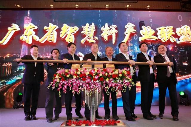 智慧杆产业兴起，LED显示屏能否站稳风口？