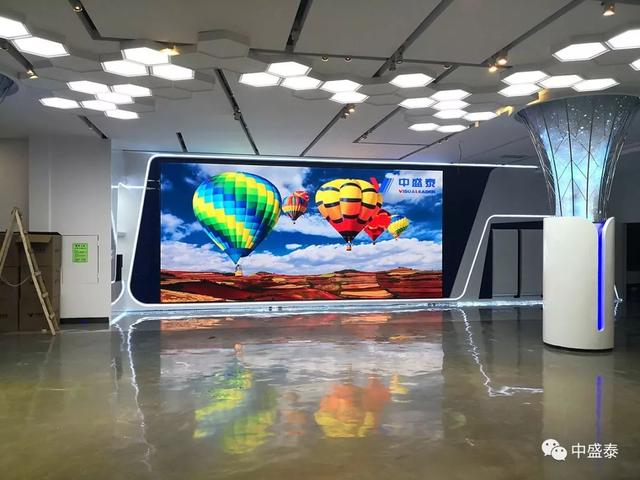 中盛泰小间距屏助力深圳前海石墨烯产业 中盛泰小间距屏助力深圳前海石墨烯产业