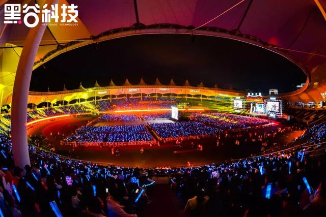 深德彩化身舞美艺术创造者，点燃威海之夜