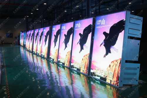 深度剖析高速收费站安装LED广告机后的优势！