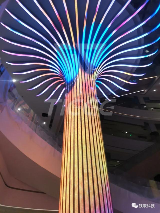 巧夺天工！ 铁歌透明贴膜屏进军龙湖南京龙湾天街