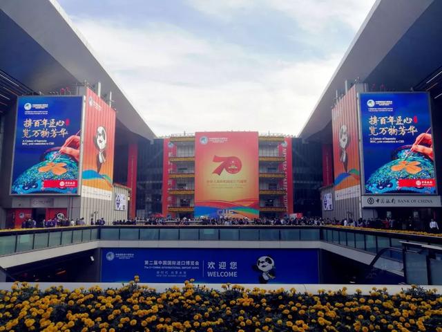 百国与会,万商云集丨艾比森与您再赴“进博之约” 百国与会,万商云集丨艾比森与您再赴“进博之约”