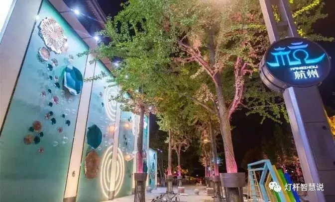 杭州湖滨步行街正式开街，146套智慧灯杆闪亮登场