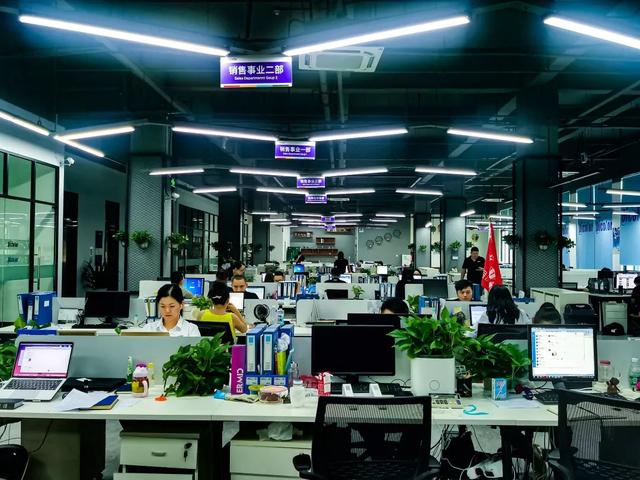 深德彩：挑战常在突破不止 深德彩一直在攀登的路上