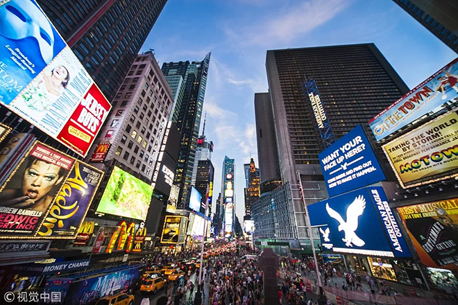 户外广告是给在户外的人看还是给刷手机的人看？