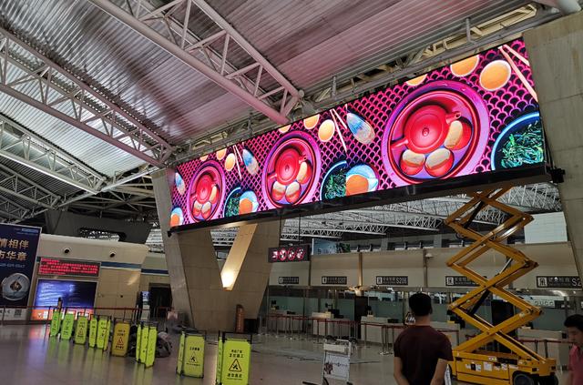 携手华为，洲明智慧大屏助力深圳机场数字化转型