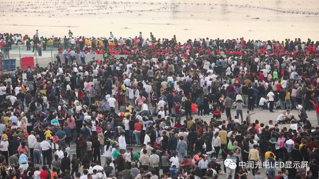 中润案例：太原清徐国际焰火节，1600平米网格屏惊讶亮相，逾22万人围观！