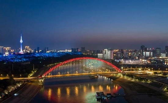 军运会，武汉夜景为何这么美！