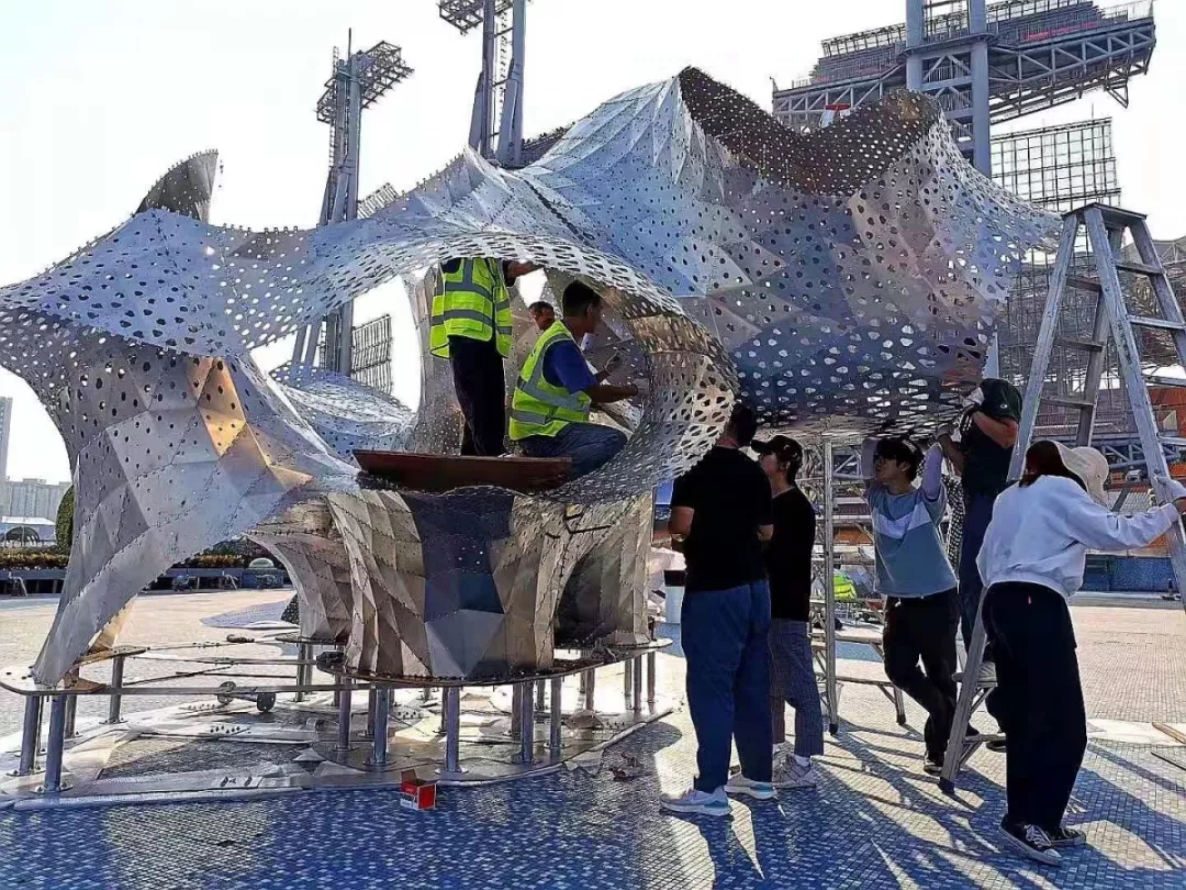 广州国际灯光节《海心之珠》——朦胧夜色花心开，海心明珠耀天河