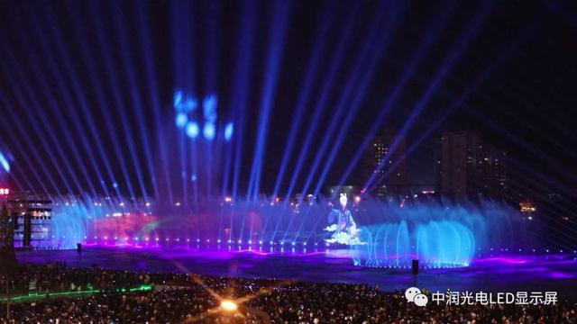 湖中央有什么样的好策划项目呢?湖中央的项目选什么样的屏好呢? 湖中央有什么样的好策划项目呢?湖中央的项目选什么样的屏好呢?