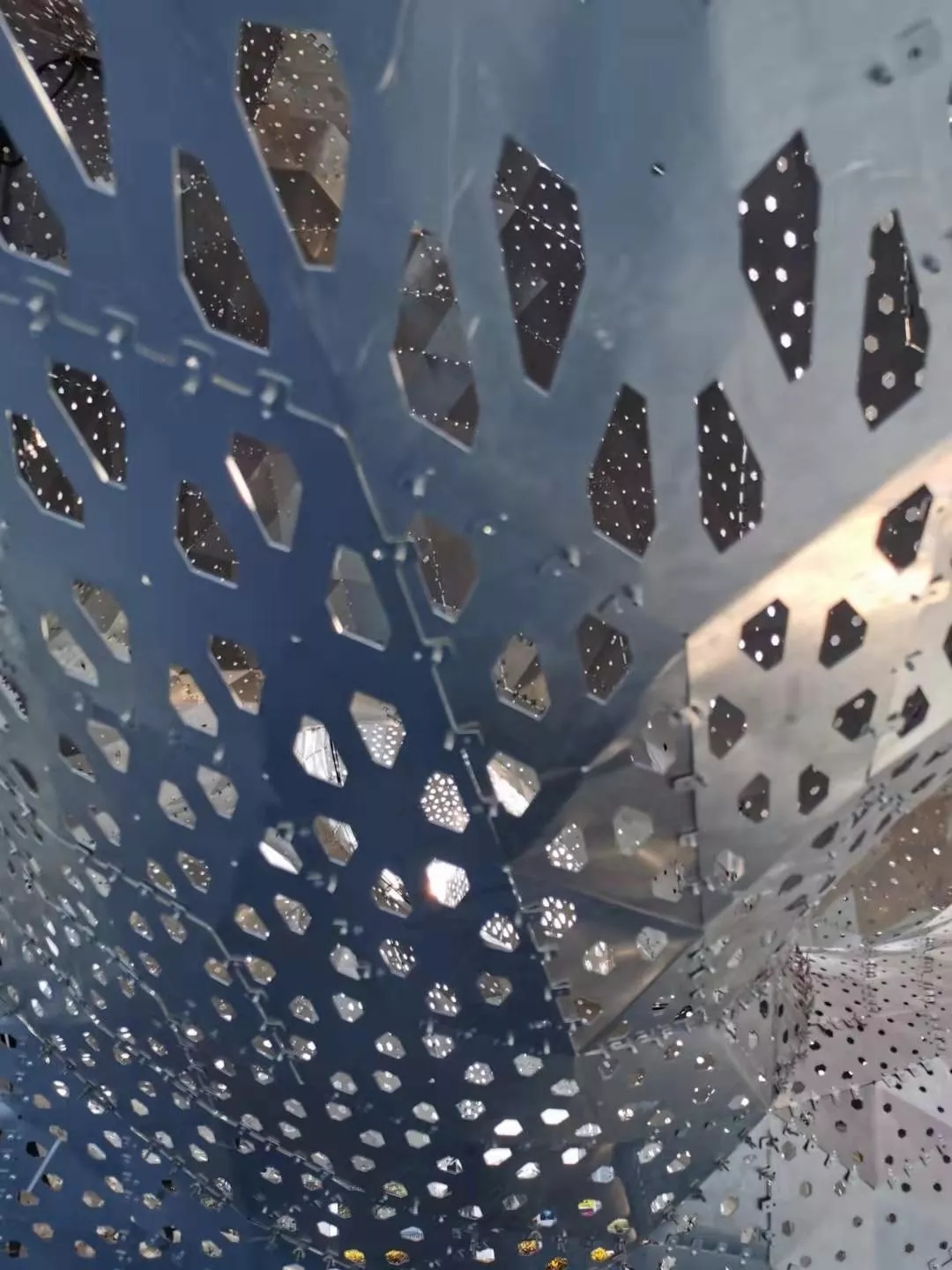 广州国际灯光节《海心之珠》——朦胧夜色花心开，海心明珠耀天河