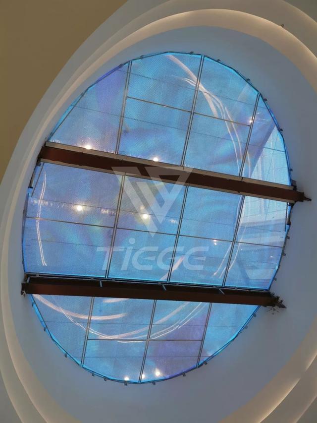 铁歌圆形互动屏亮相高邮城市广场引瞩目！