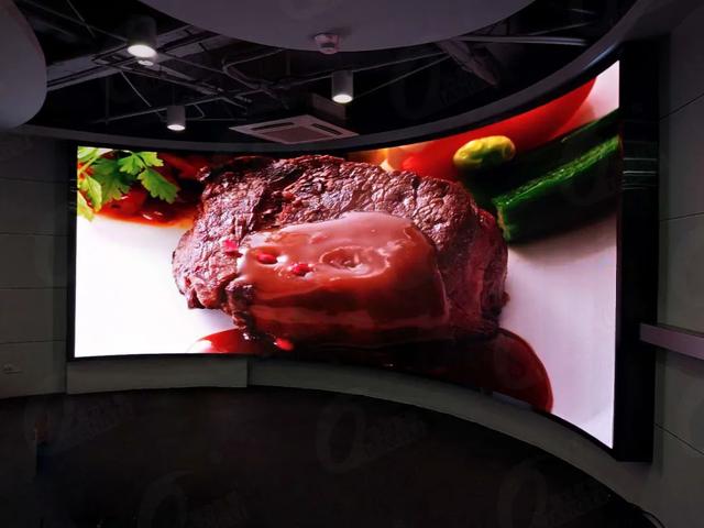 美出天际的LED弧形屏，你不心动吗？