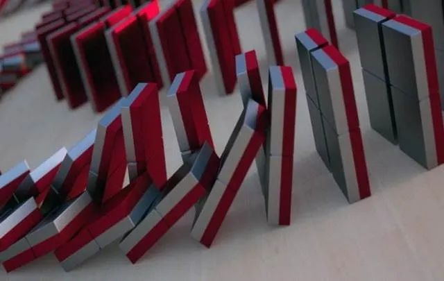 当时间按下暂停键，AET如何打赢突围战？