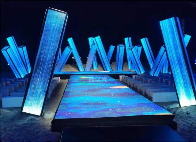 鑫亿光LED地砖屏闪耀三亚国际婚礼节