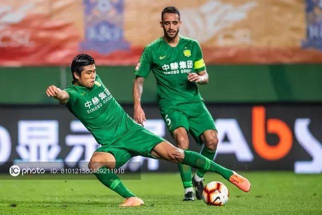 中超争冠、保级最后冲刺，艾比森见证绿茵场上的起落沉浮