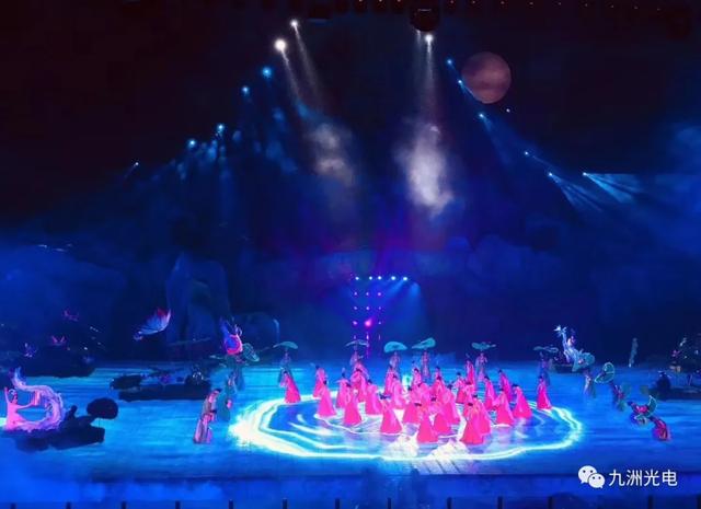 九洲光电│横店影视城之梦幻太极1353㎡LED水浸屏完美绽放