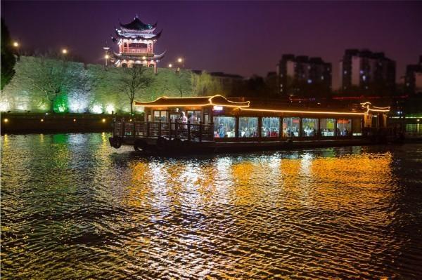夜游经济：点亮“江南夜景”，打造夜间网红项目