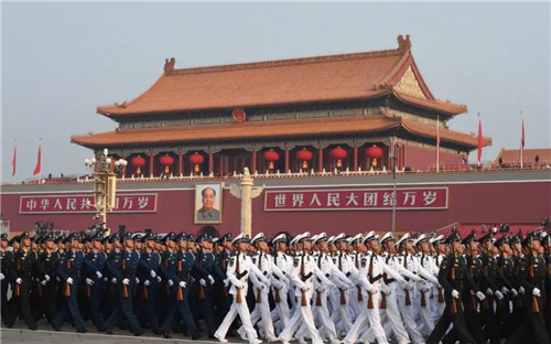 献礼新中国成立70周年 洲明LED显示助力国庆阅兵盛典圆满举行！
