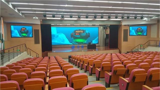 洲明智慧大屏再进校园，助推智慧教育实践与普及