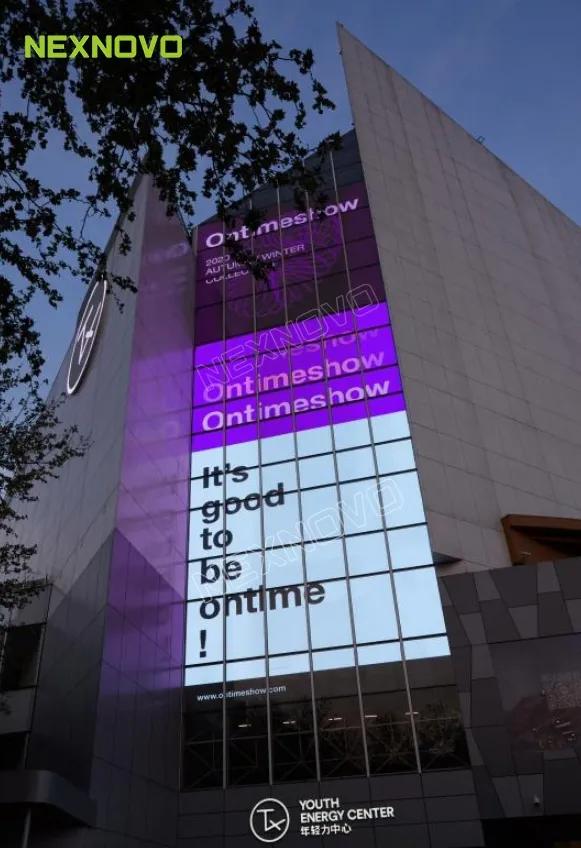 晶泓透明屏助力百年淮海路改造转型，引燃商业新范