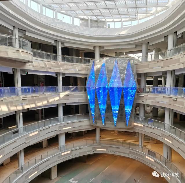 巧夺天工！ 铁歌透明贴膜屏进军龙湖南京龙湾天街