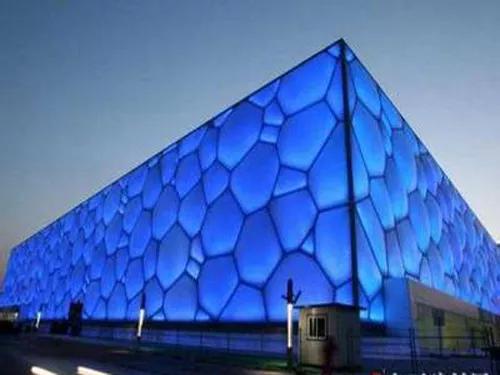 LED照明光源重点研发高演色性与高可靠性