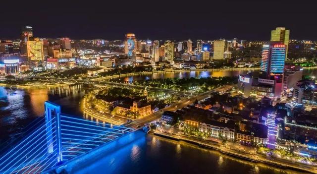 正在崛起的地摊经济，会给户外广告带来什么样的机遇？