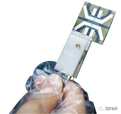 OLED新材料实现量产，发光材料成本有望大幅下降