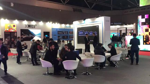 心中有客户 疫情挡不住 | 联建光电大屏惊艳荷兰ISE展