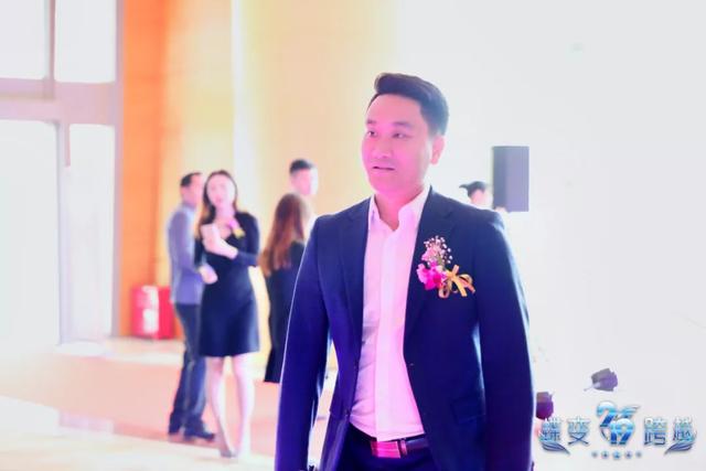现场报道：唯奥视讯第八次蝉联“十佳LED显示屏周边设备品牌”奖第一名