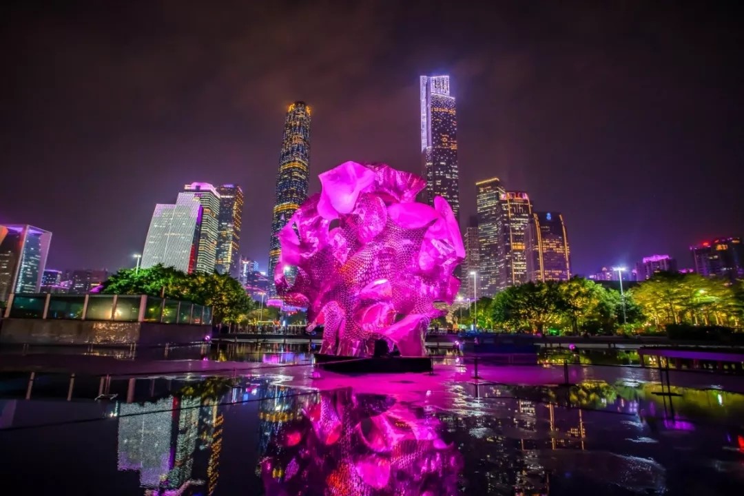 广州国际灯光节《海心之珠》——朦胧夜色花心开，海心明珠耀天河