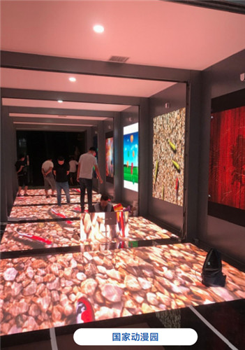 鸿蓝亮丨BRICK智能互动地砖屏