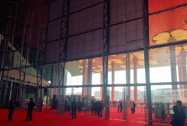 百国与会,万商云集丨艾比森与您再赴“进博之约” 百国与会,万商云集丨艾比森与您再赴“进博之约”