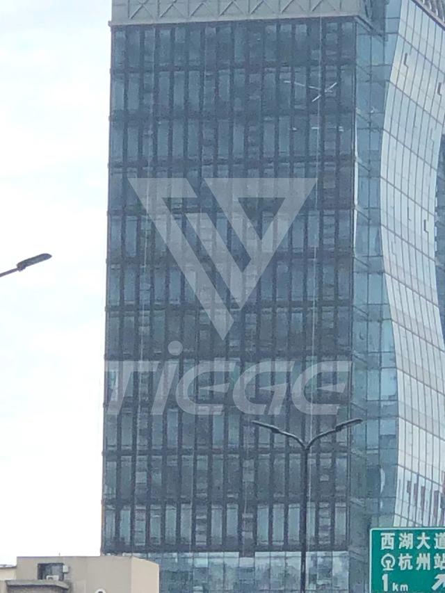 铁歌杭州平海国际860㎡微光栅大屏点亮！