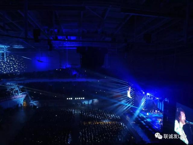 伍佰&China Blue“Rock Star2019演唱会”福州站震撼开唱