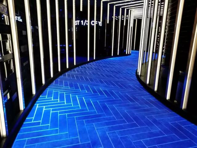 鼎力显示丨500X500实心铝箱&500X1000铁箱