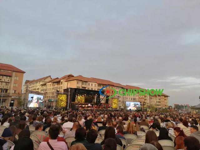 齐普光电LED显示屏让罗马尼亚万人音乐会焕发新活力