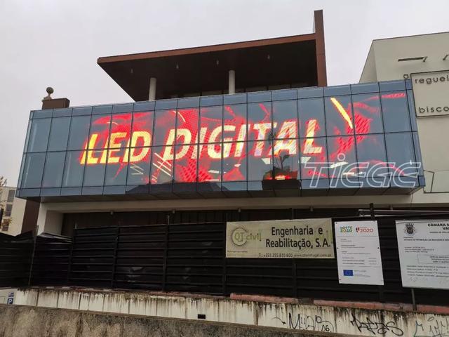 铁歌透明贴膜屏点亮葡萄牙市政厅！