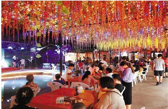 浙江安吉乡村培育夜间文旅 是谁敲响了竹乡夜消费的门？