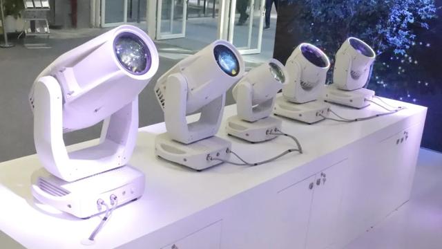 吐槽归吐槽，我们发现了光亚展好的一面