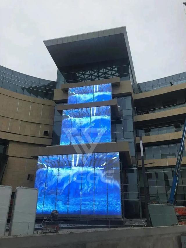 LED显示屏T台秀：LED显示屏人揉捏的万千世界