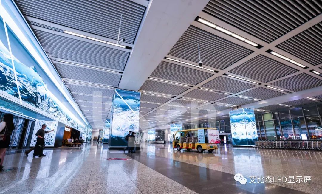 上海潮流网红打卡地，艾比森1800㎡创意大屏亮相虹桥枢纽