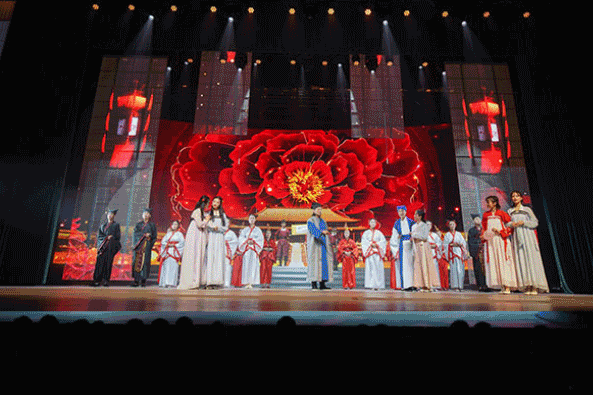 开眼了!“壹品透明屏”把街头艺术绘成一幅视觉史诗! 开眼了!“壹品透明屏”把街头艺术绘成一幅视觉史诗!