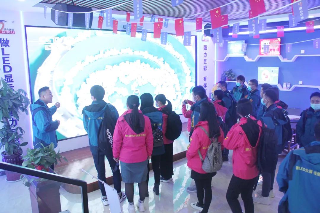 共享品牌盛事！强力巨彩百人观赛团的“乒搏之旅”
