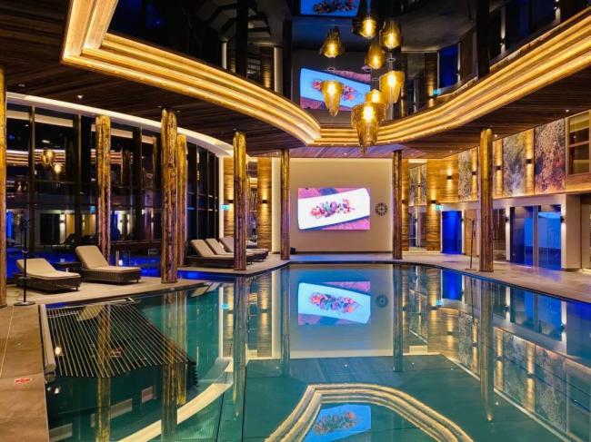 视爵显示屏装点温泉SPA度假酒店 | 够高档，更奢华！